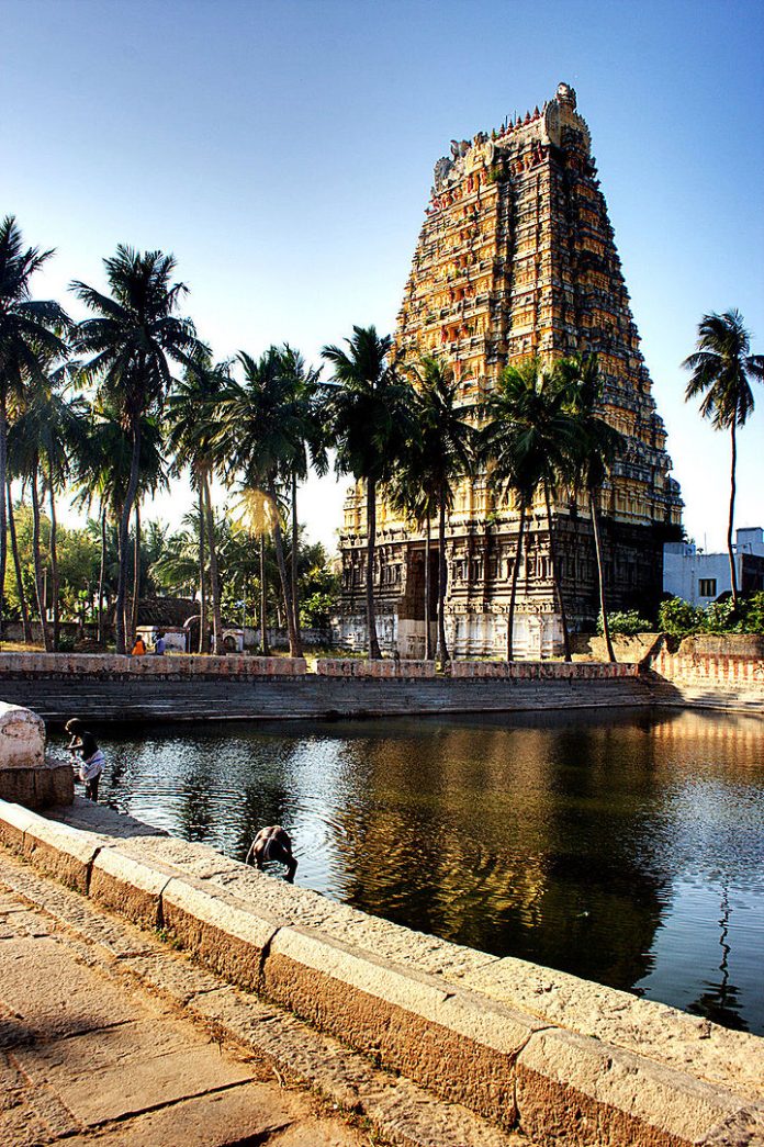 Vedagiriswarar temple, Tirukalukundram