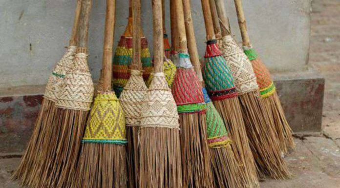 Know these important things related to broom, with the blessings of Maa Lakshmi, there will be a rain of money