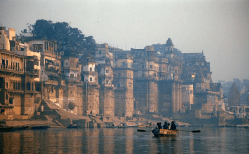 The Ganges Water will Free you of these 10 sins...!